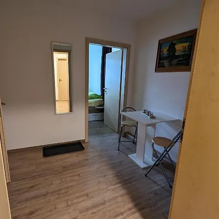 1 Apartment